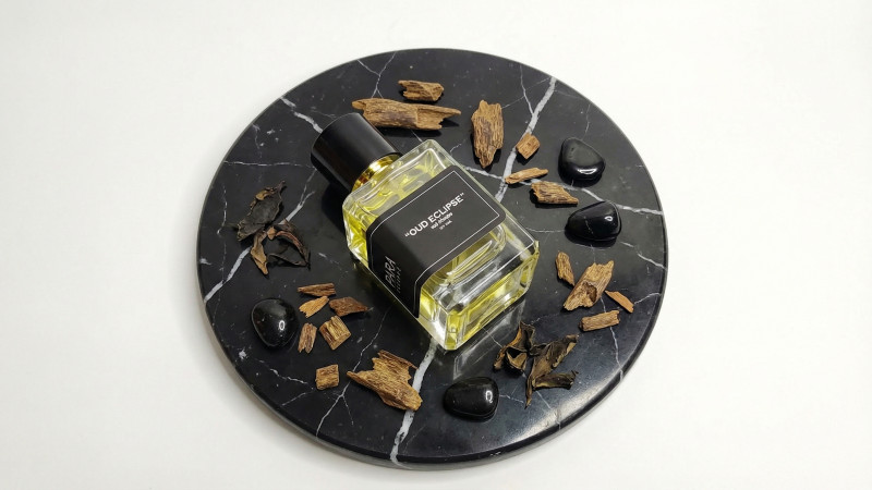 Unveils Oud Eclipse